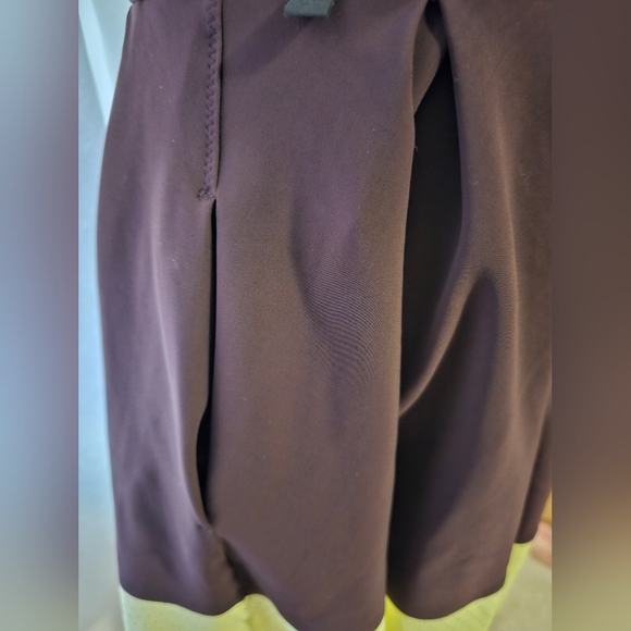 LULULEMON Women AWAY DRESS Purple Neon Yellow Perforated Skater Fit Flare Size 6 - Picture 8 of 10